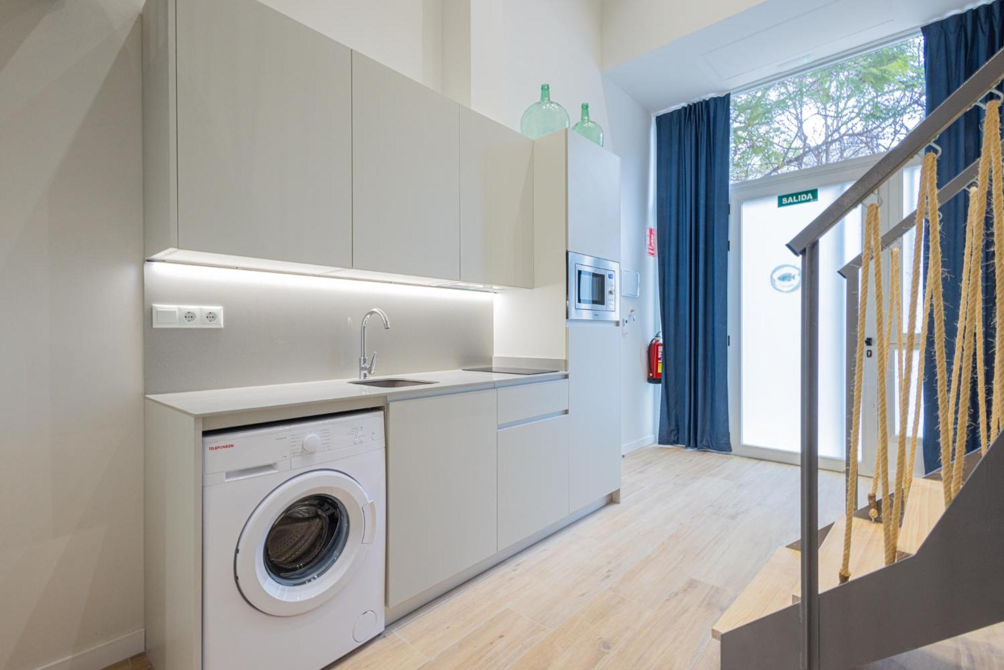 Florit Flats - The Seagull Apartments Valence Extérieur photo