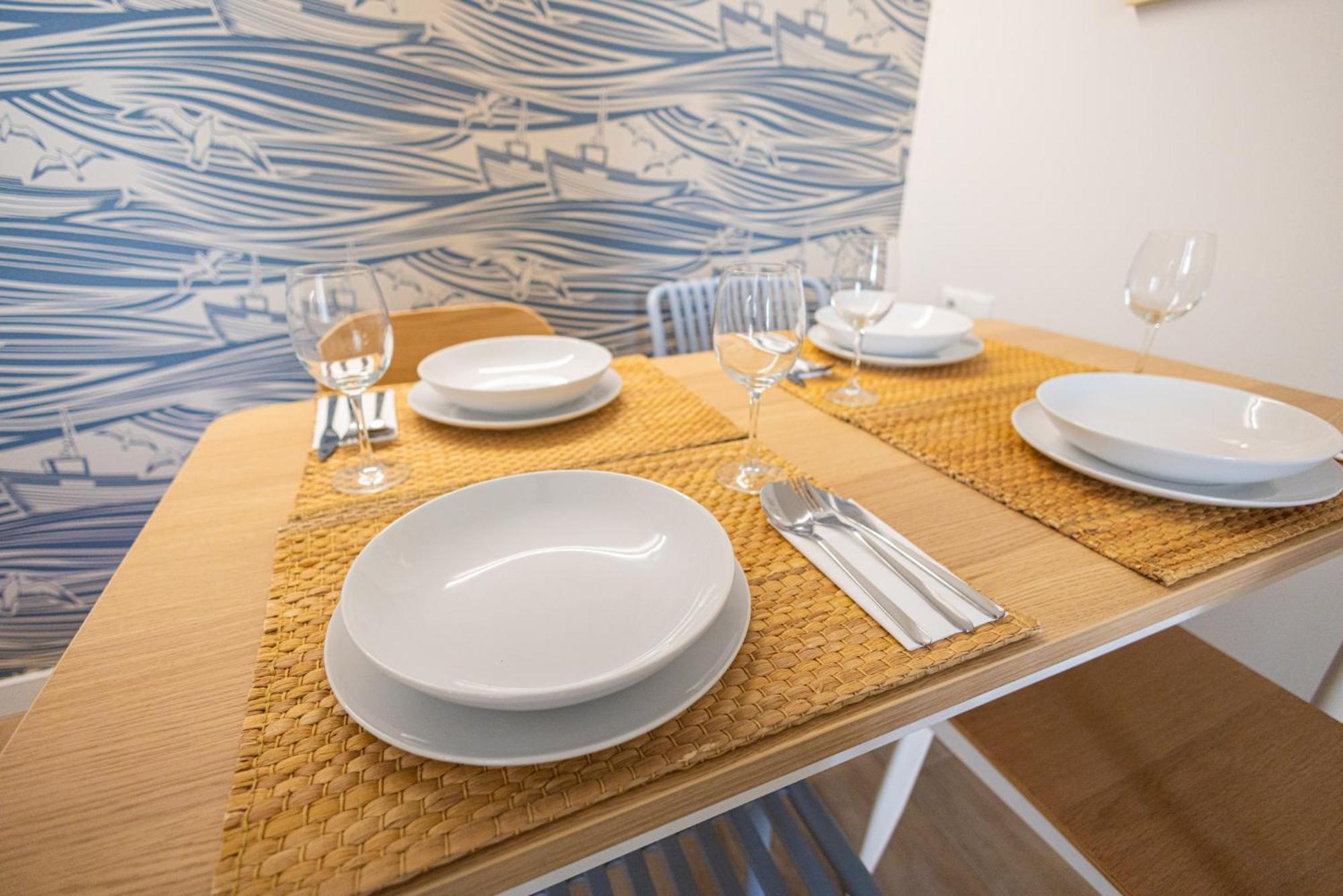 Florit Flats - The Seagull Apartments Valence Extérieur photo